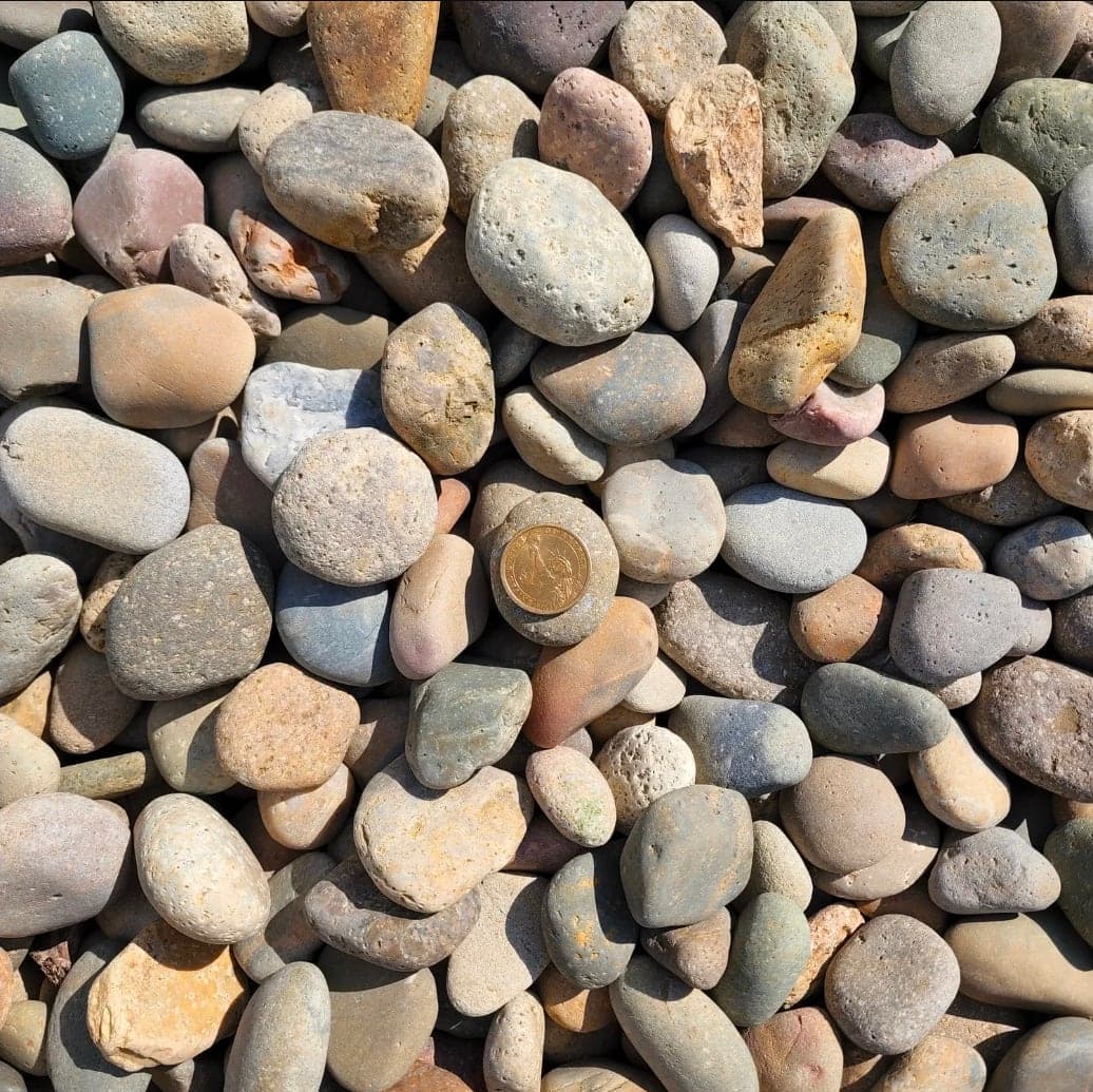 Buff Mexican Beach Pebbles 1/2" - 1" landscape material